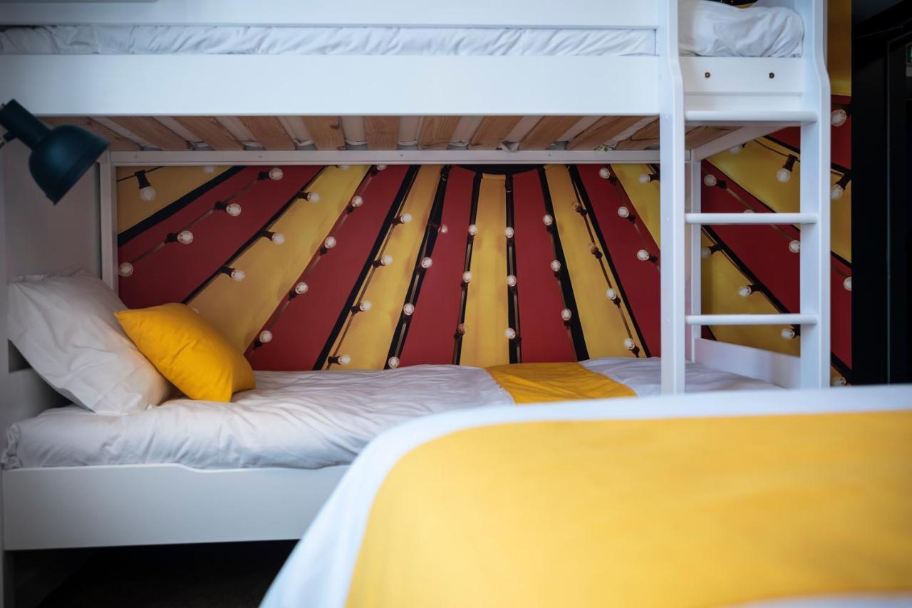L'Auberge Des Artistes Nieul-sur-l'Autise Buitenkant foto