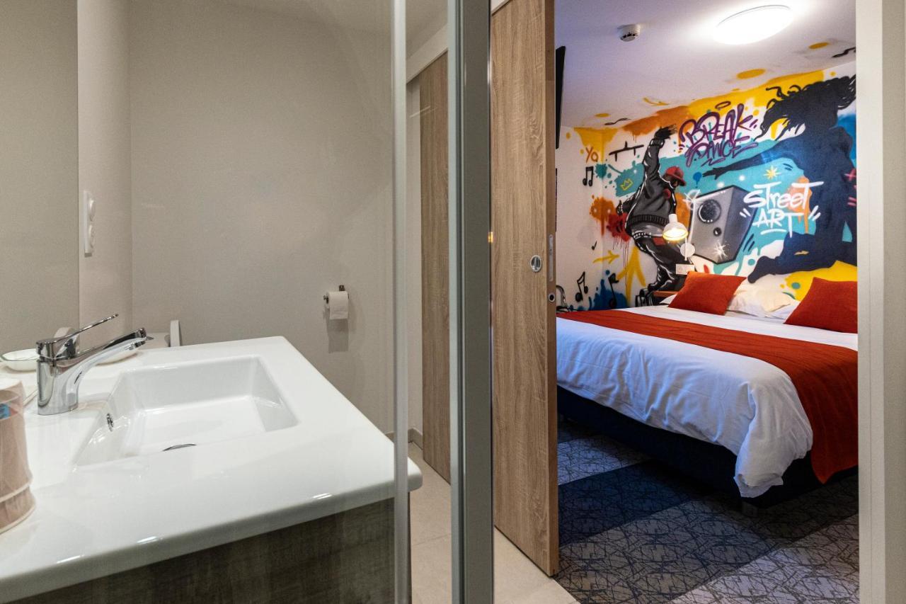 L'Auberge Des Artistes Nieul-sur-l'Autise Buitenkant foto